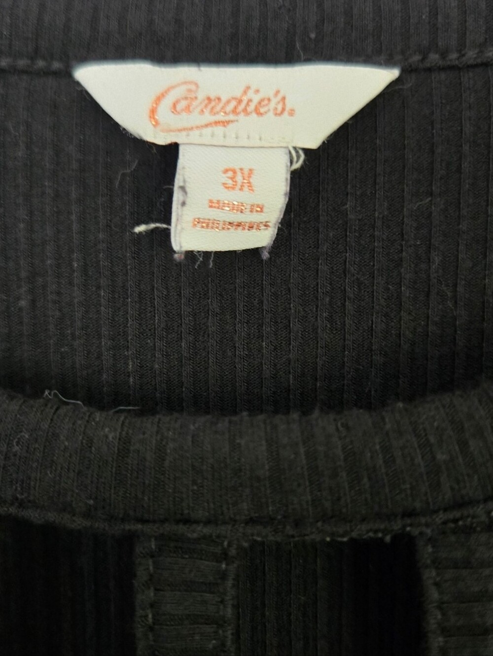 Candie’s Plus Size 3X Black Ribbed Cutout Cage Neck Short Sleeve Top - Picture 3 of 5